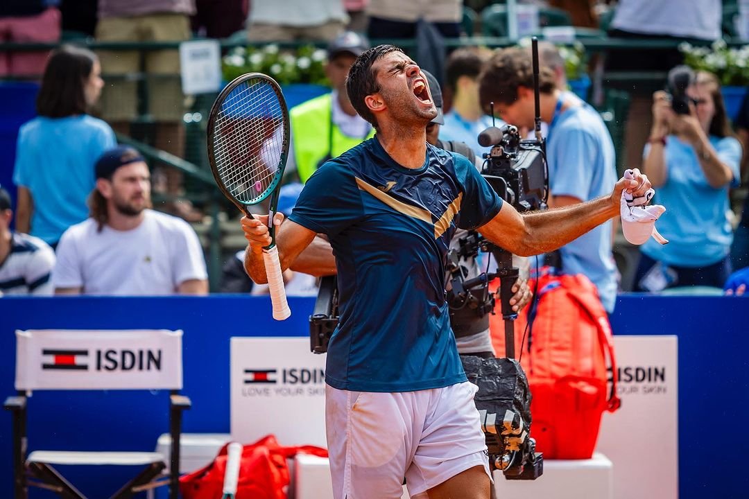 Facundo Díaz Acosta alcanza una forma estratosférica para lograr su primer título ATP individual